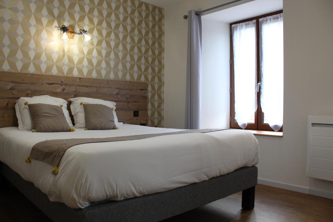 Logis Hotel Auberge De L'Allagnonette Saint-Poncy Eksteriør billede