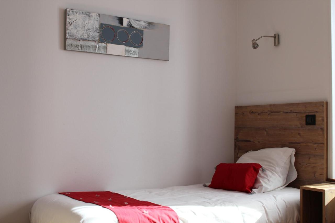 Logis Hotel Auberge De L'Allagnonette Saint-Poncy Eksteriør billede