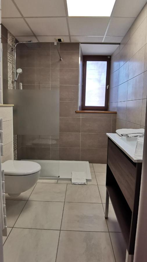 Logis Hotel Auberge De L'Allagnonette Saint-Poncy Eksteriør billede