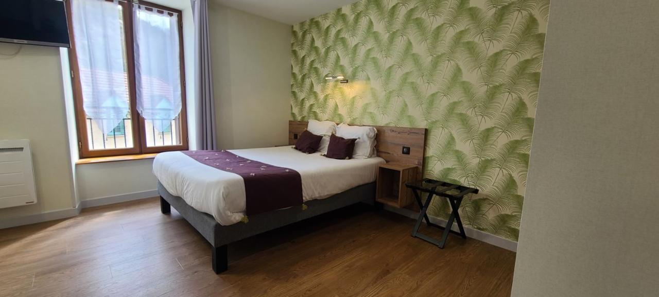 Logis Hotel Auberge De L'Allagnonette Saint-Poncy Eksteriør billede